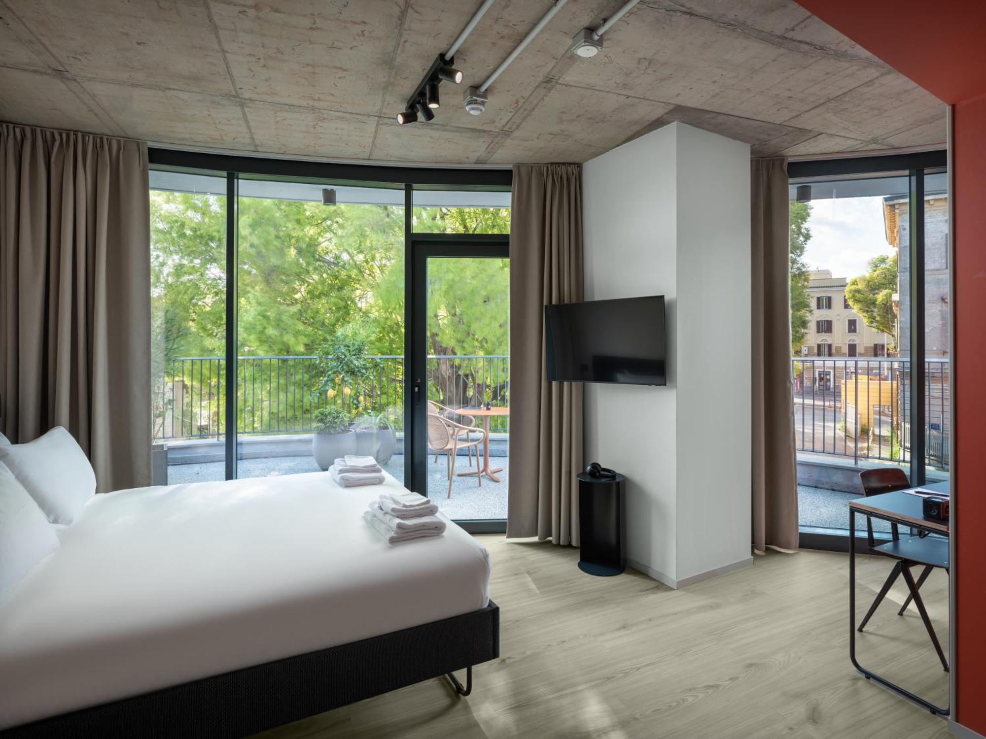 Hotel The Social Hub Roma Esterno foto